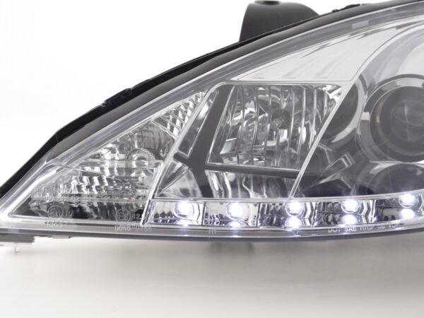 Scheinwerfer Set Daylight LED TFL-Optik Ford Focus 3/4/5-trg.  01-04 chrom für Rechtslenker – Bild 3
