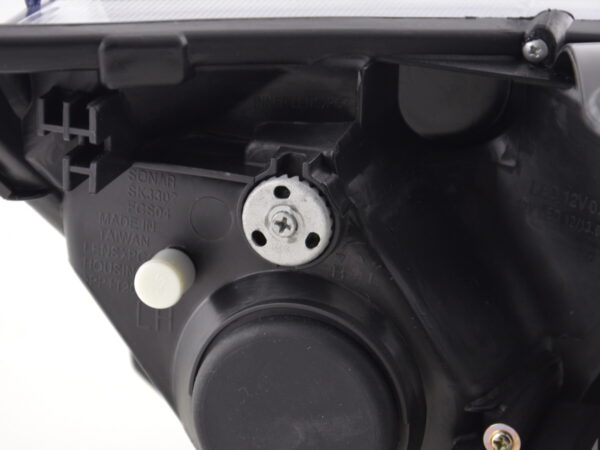 Scheinwerfer Set Daylight LED TFL-Optik Ford Focus 4/5-trg.  05-08 schwarz für Rechtslenker – Bild 3