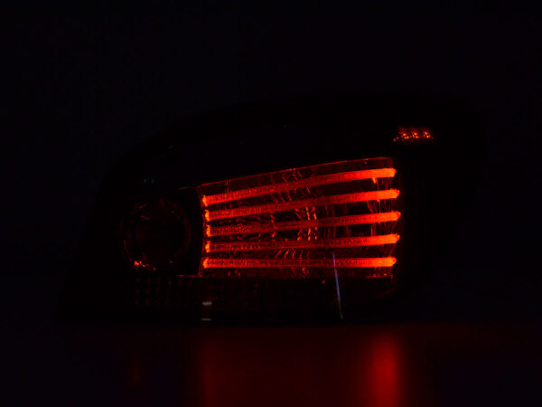 LED Rückleuchten Set BMW 5er E60 Limousine  08-09 rot/schwarz