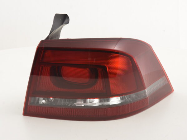 Verschleißteile Rückleuchte rechts VW Passat 3C Limo  10-14 schwarz